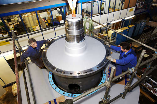 Industrieanlage Retusche